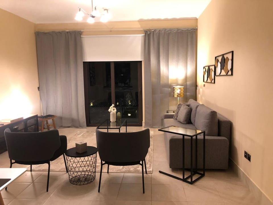 Luxury 3 Bedroom Apartment - DUBAI MALL 5 min Walk Apartment in Dubai