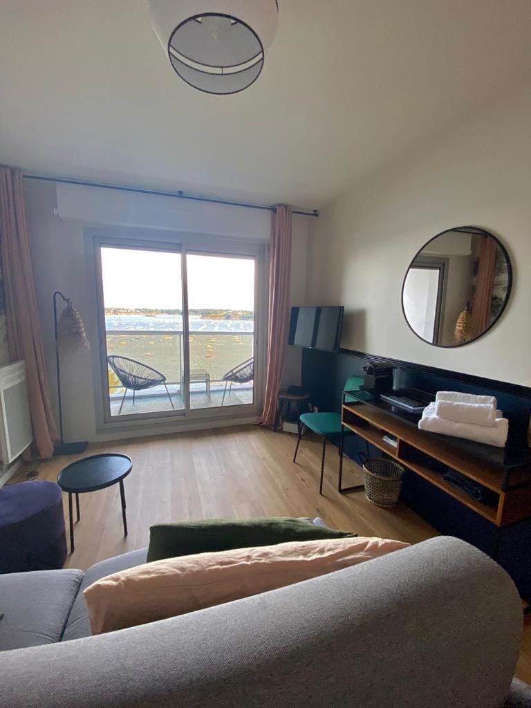 Living room, Sea view