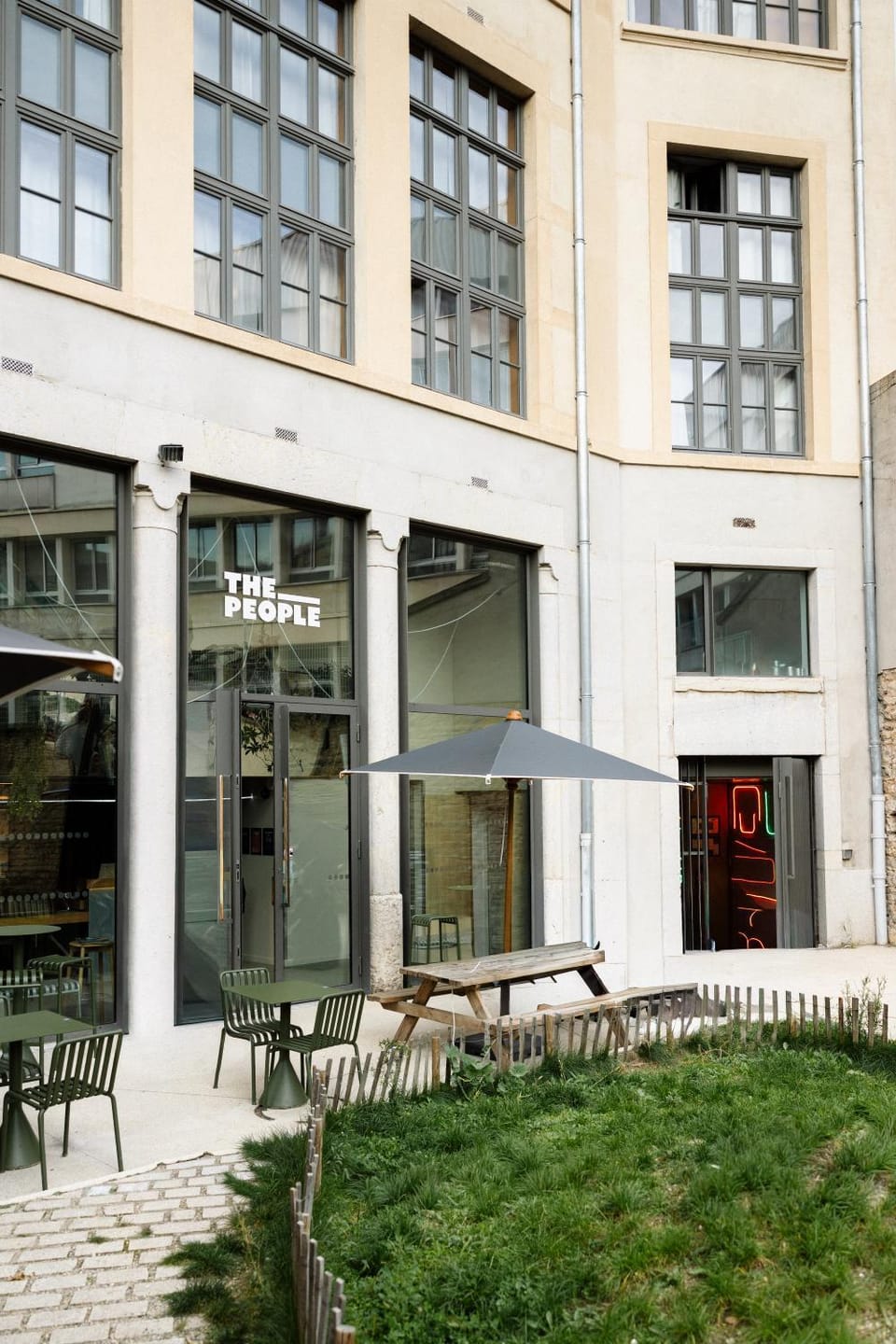 Property building, Balcony/Terrace