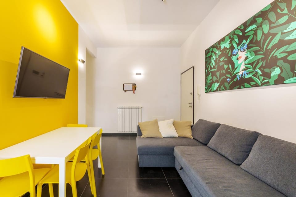 TV and multimedia, Living room, Dining area