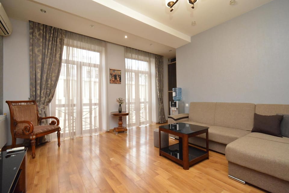 Ervand Kochar street, 1 bedroom New Euro renovated, Modern apartment EQ244 Apartment in Yerevan