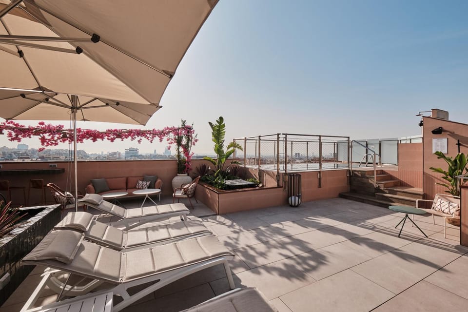 Day, View (from property/room), Balcony/Terrace, Sea view, Swimming pool, sunbed