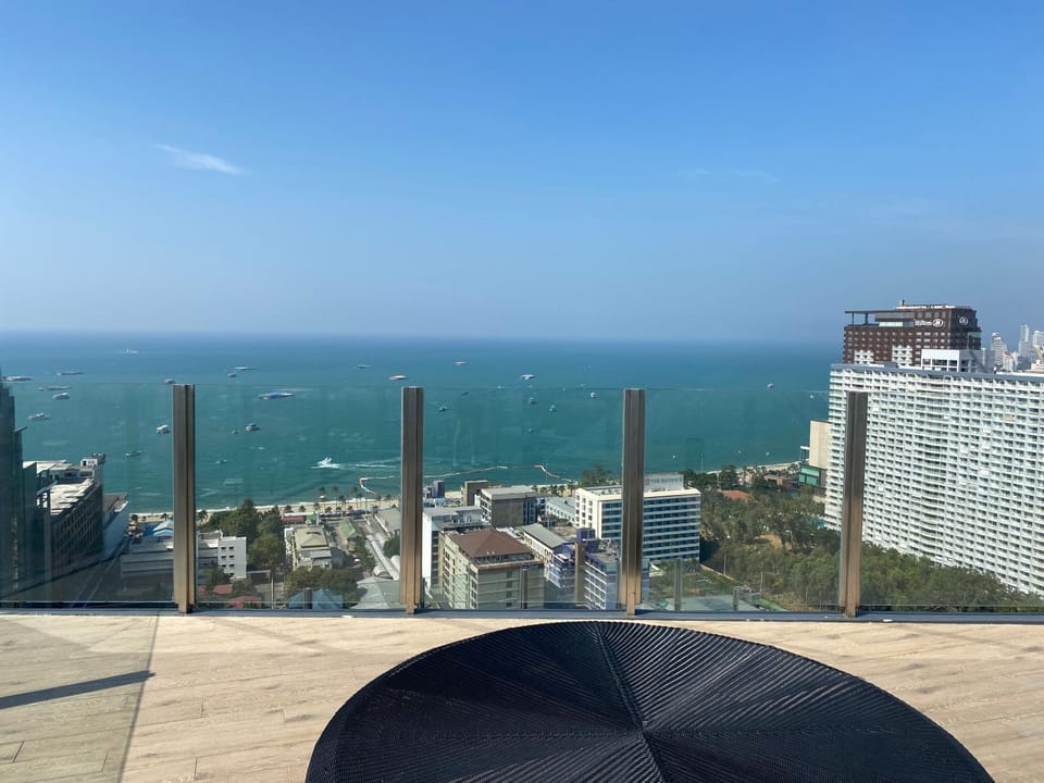 The Base in pattaya Apartment in Pattaya City