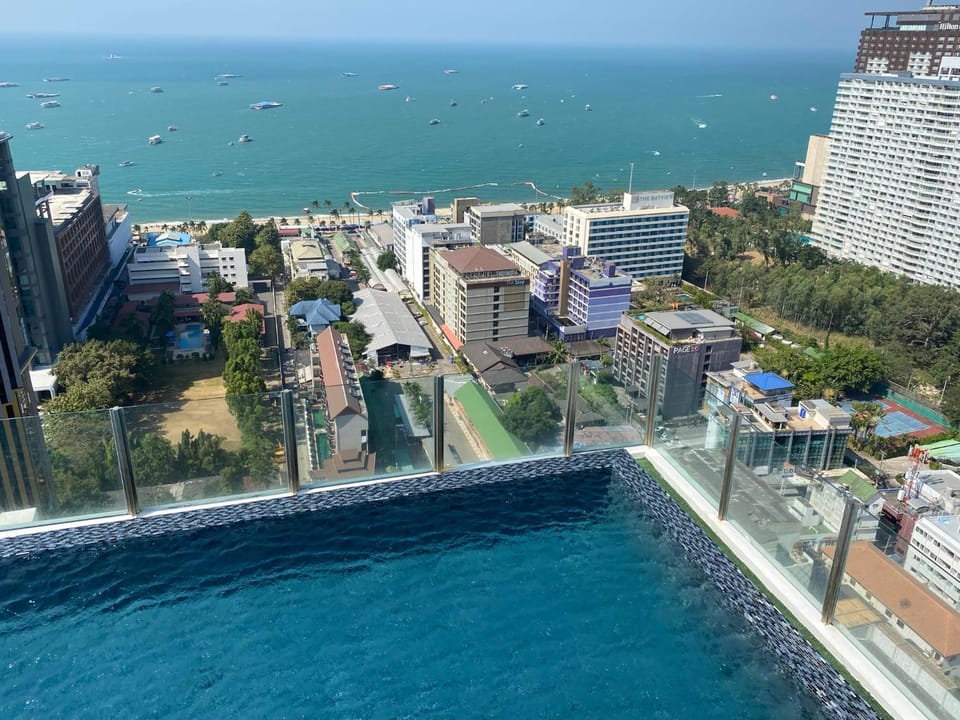 The Base in pattaya Apartment in Pattaya City