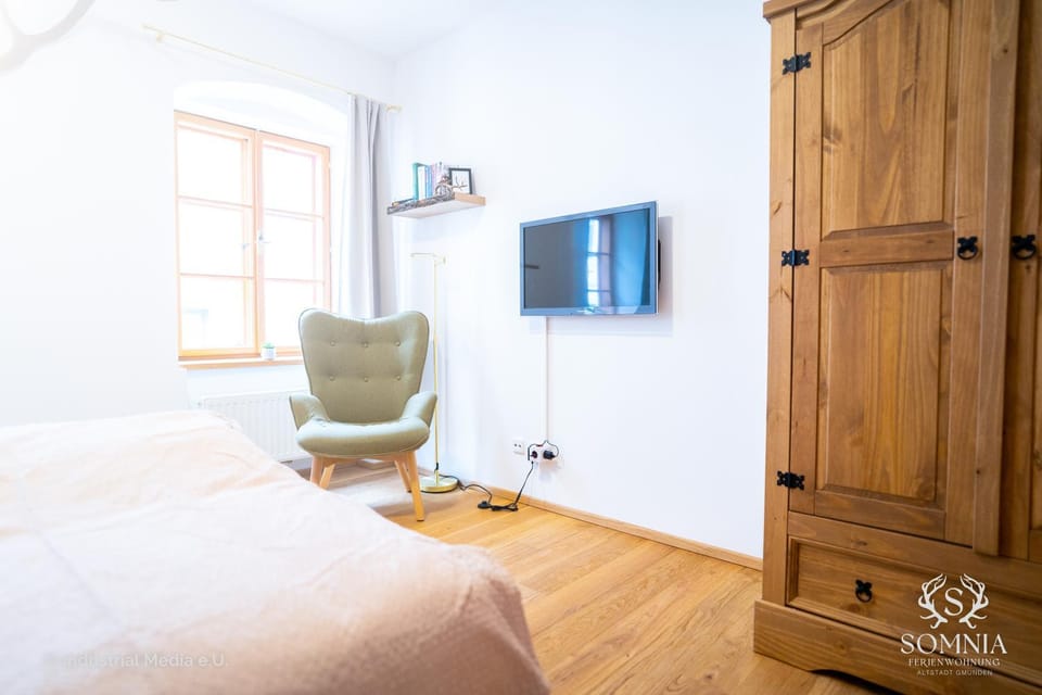 TV and multimedia, Living room, Photo of the whole room, Seating area