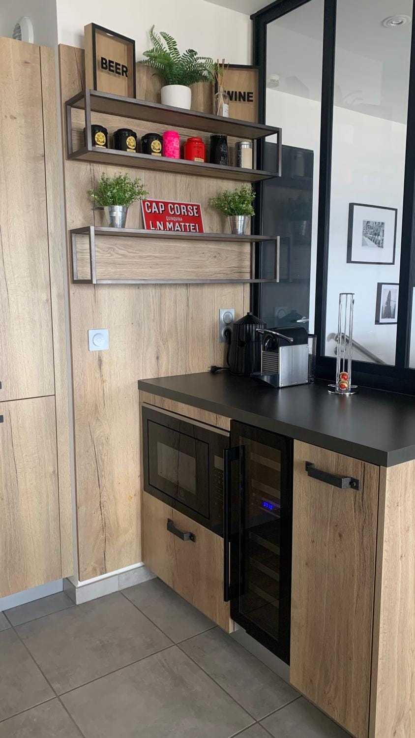 Coffee/tea facilities, minibar