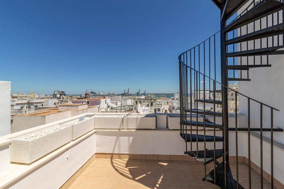 Allo Apartments San Roque 3ºB Apartment in Cadiz