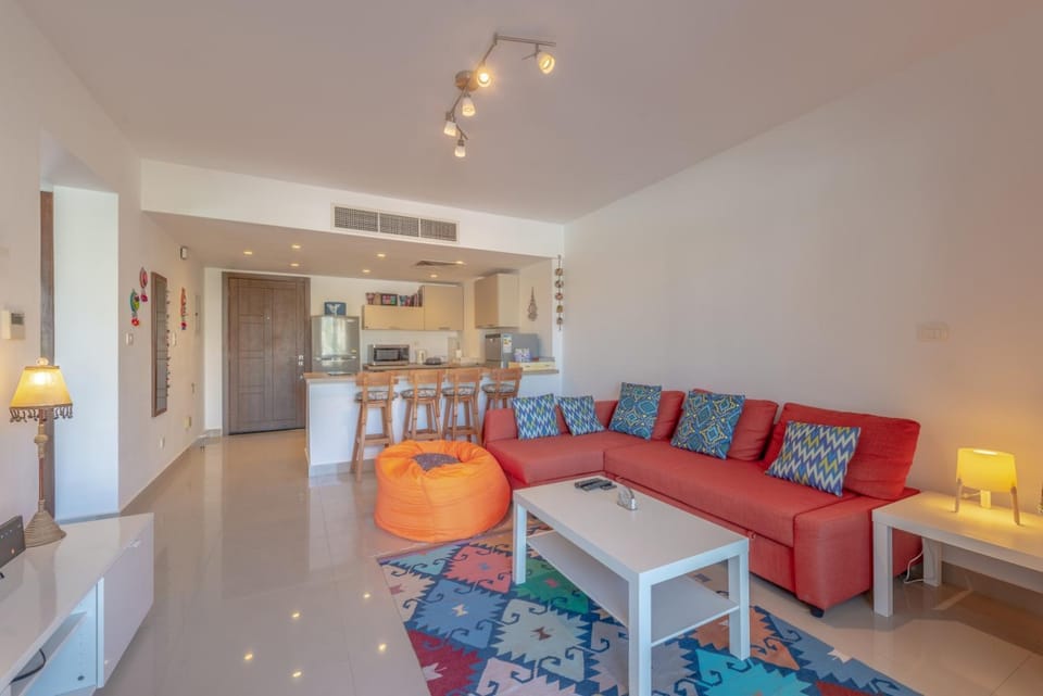Cozy 2-Bedroom Apartment in G-Cribs, El Gouna. Terrace & Pool Apartment in Hurghada