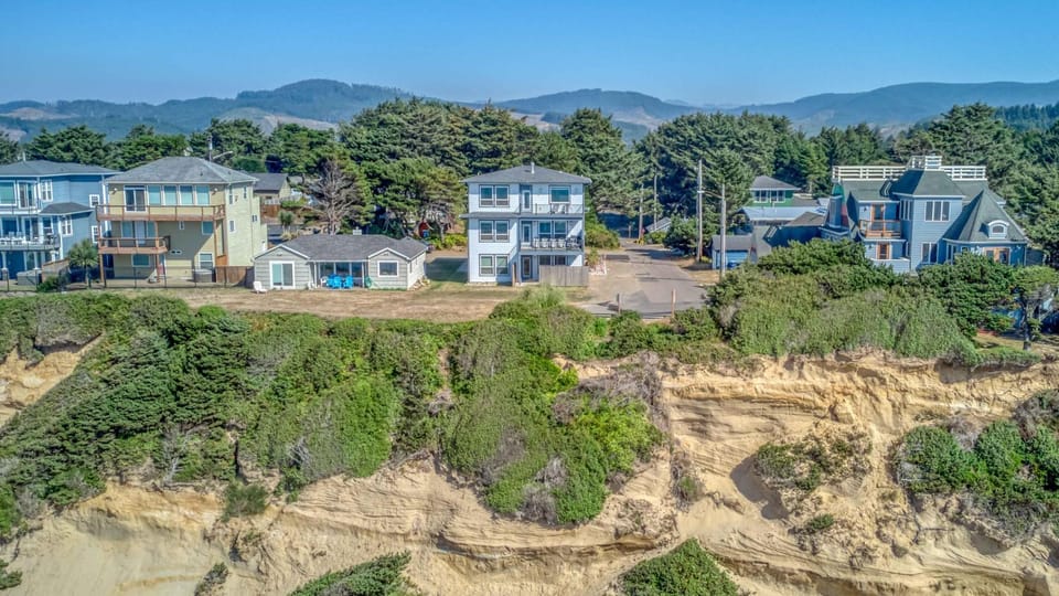 Lincoln Landing House in Lincoln City