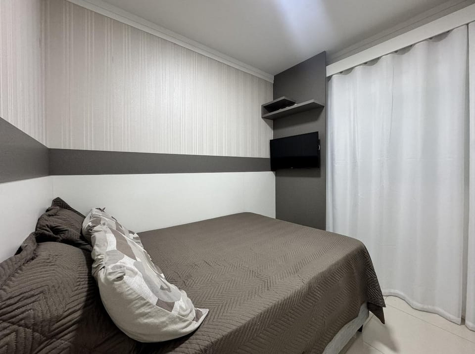 View (from property/room), Photo of the whole room, Bedroom