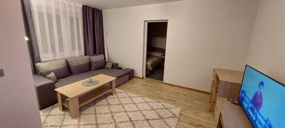 TV and multimedia, Living room, Photo of the whole room, Seating area