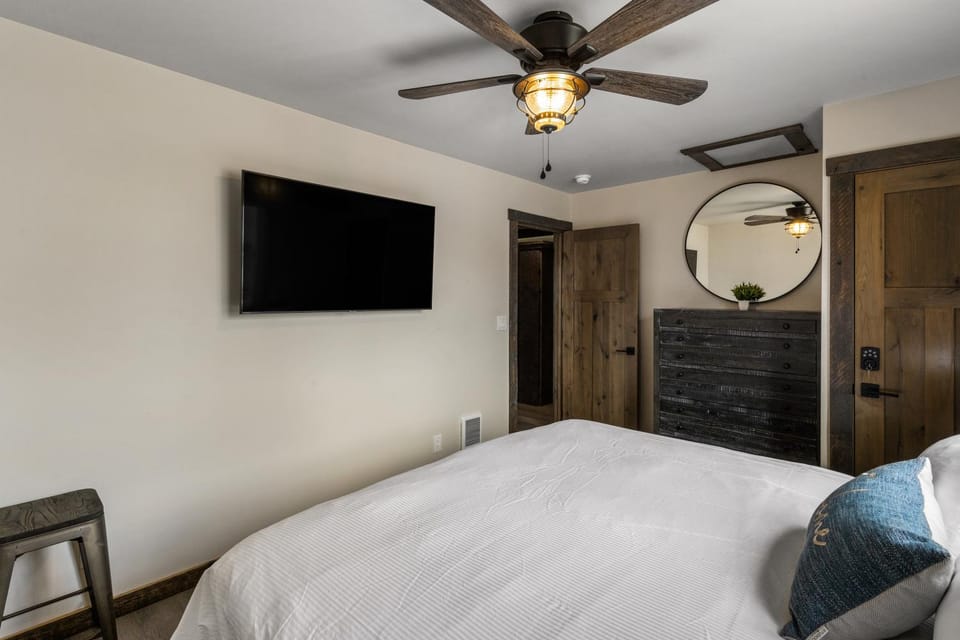 TV and multimedia, Bedroom