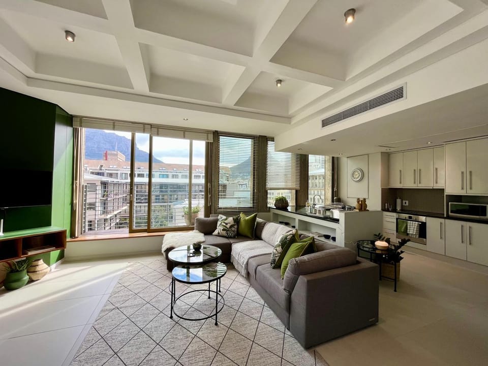 Kitchen or kitchenette, Living room, Seating area