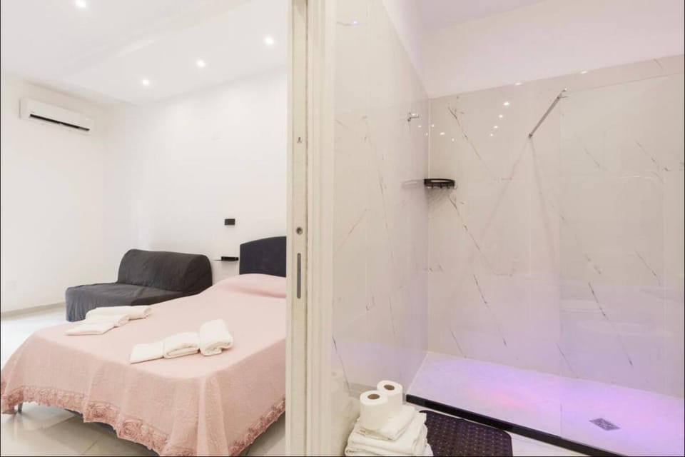 Alessandra’s house Apartment in Naples