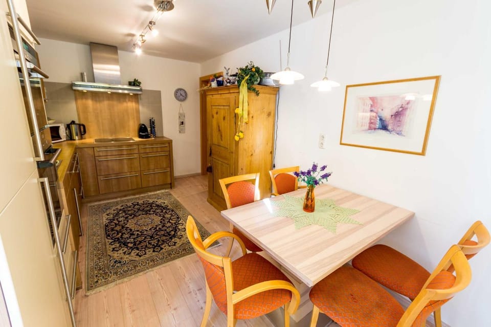 Kitchen or kitchenette, Food