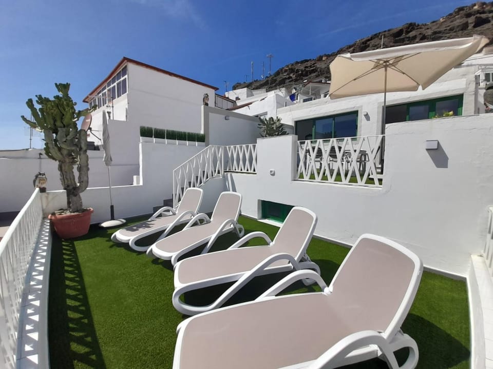 sunbed