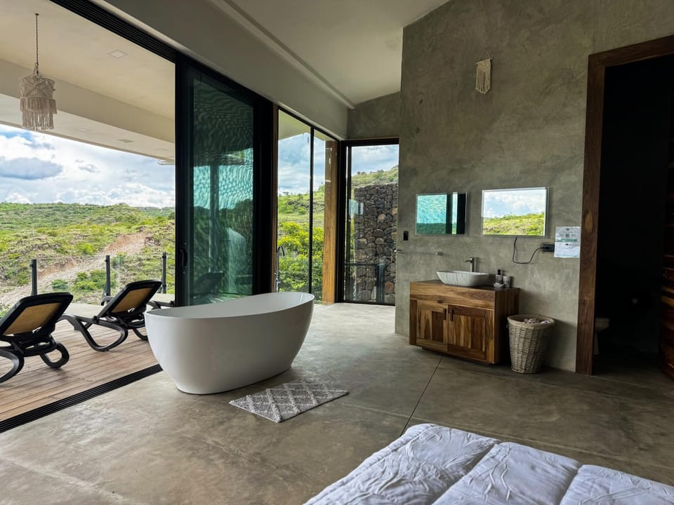 Living room, Seating area, Bath, concierge