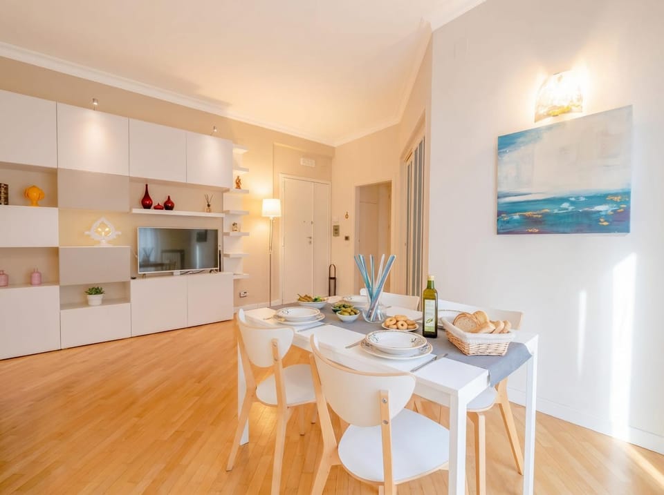 Modern apartment to relax in the city center Apartment in Bari
