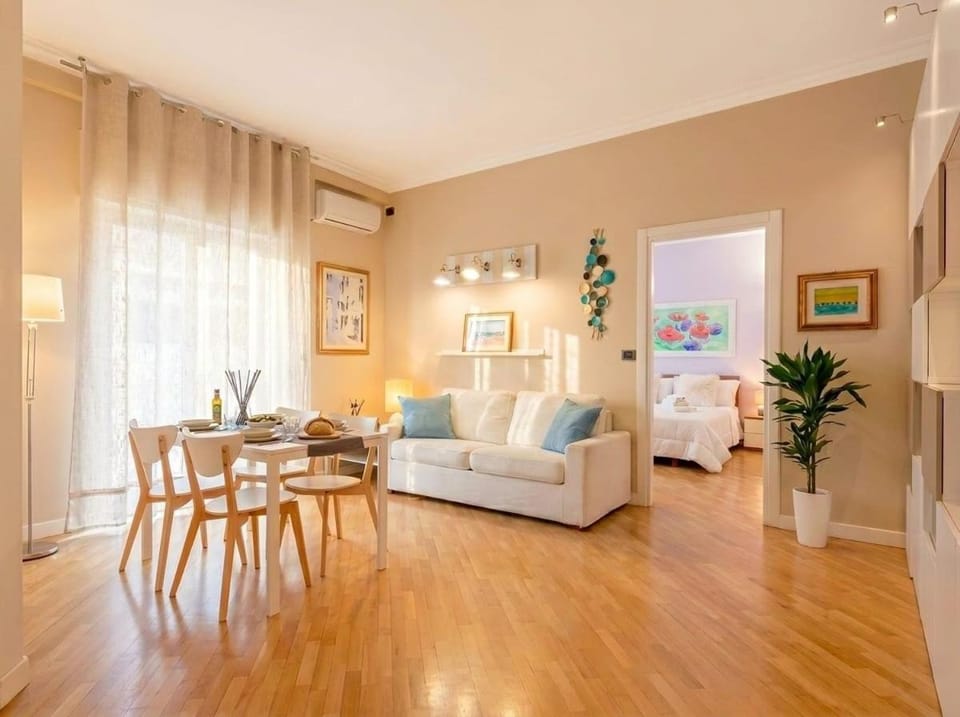 Modern apartment to relax in the city center Apartment in Bari