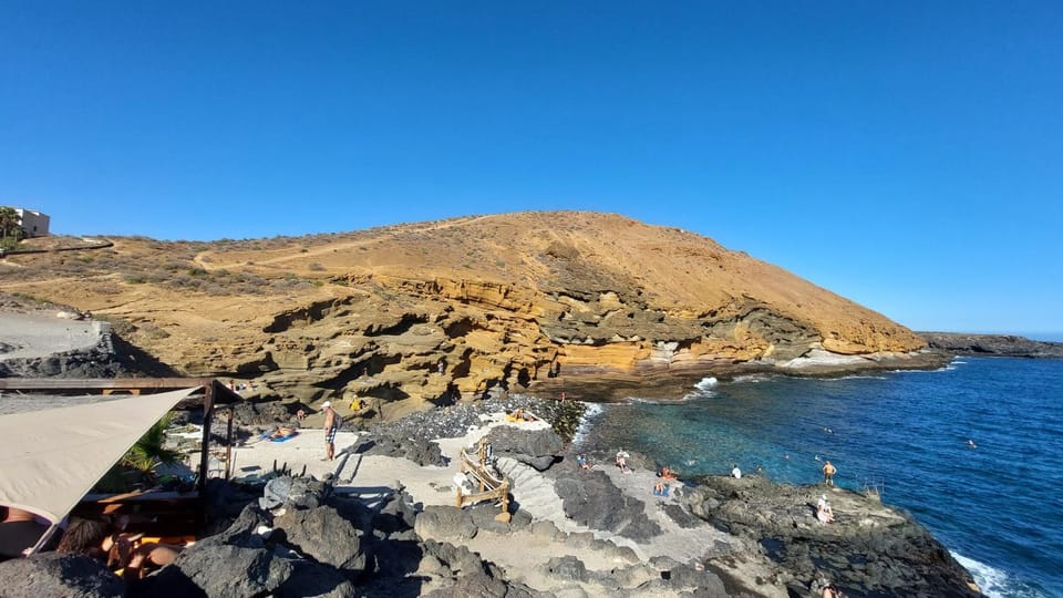 Nearby landmark, Natural landscape, Mountain view