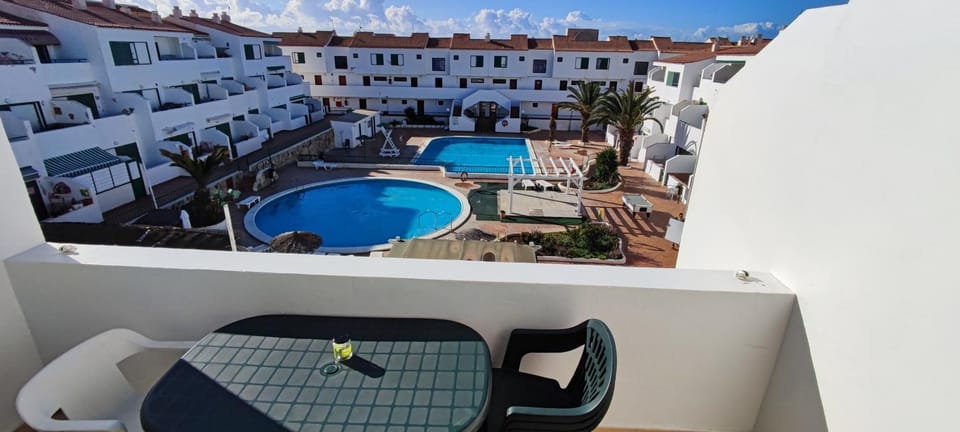 View (from property/room), Balcony/Terrace, Balcony/Terrace, Pool view, Swimming pool, Swimming pool, sunbed
