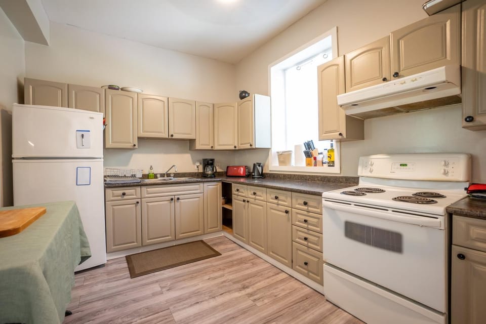 Private Countryside Resort w/ 3 Homes - Sleeps 30 House in New York