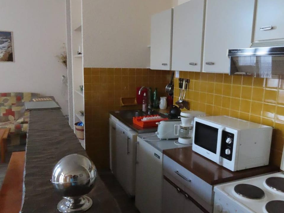 Studio 4 personnes en centre-ville proche des thermes - FR-1-234-287 Apartment in Cauterets