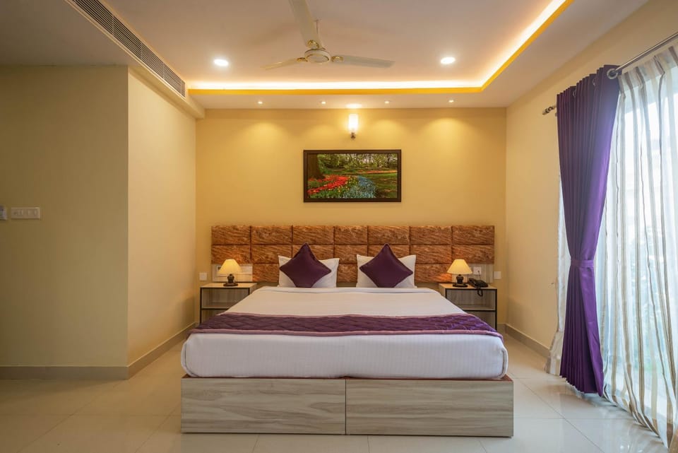 Bed, Bedroom, fireplace