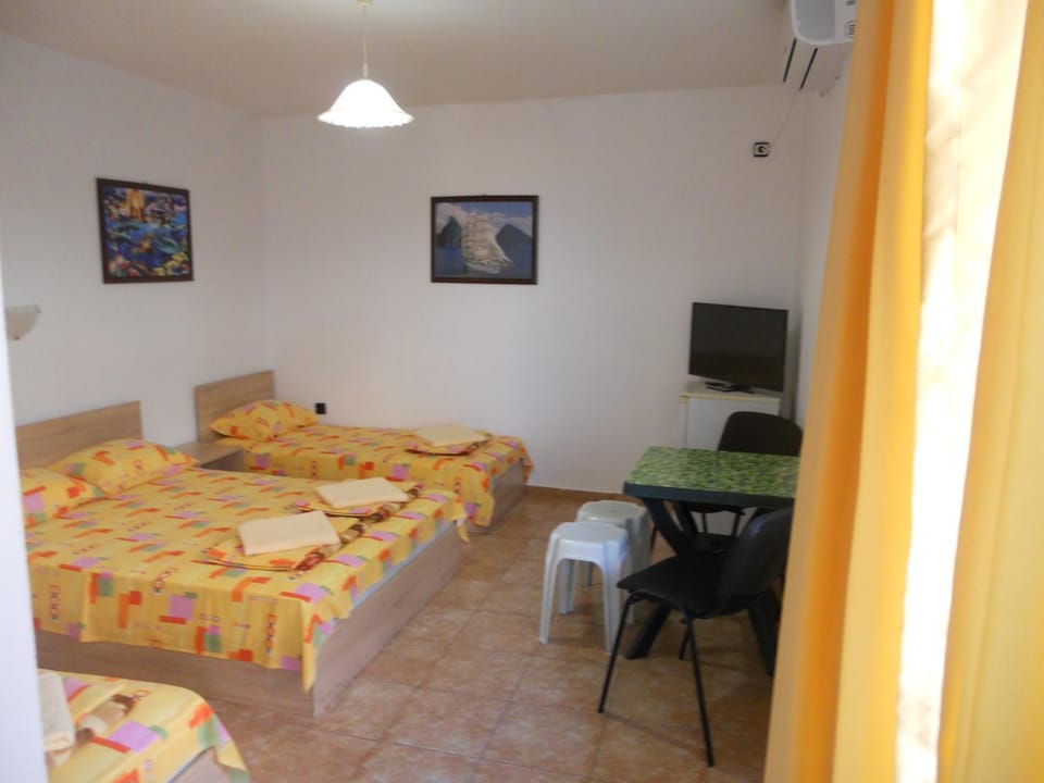 Стаи под наем "Таня"- безплатен паркинг Bed and Breakfast in Burgas Province