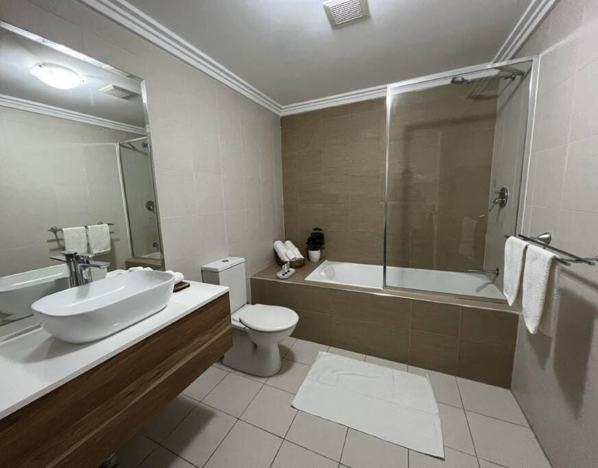 2 bedroom modern coastal retreat Apartment in Kiama