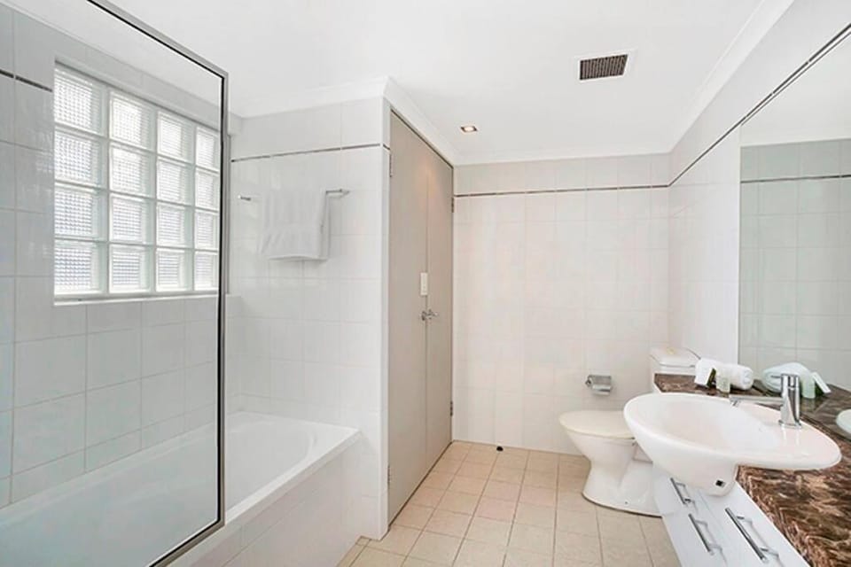 L1101 Atchison Street - St Leonards Apartment in Sydney