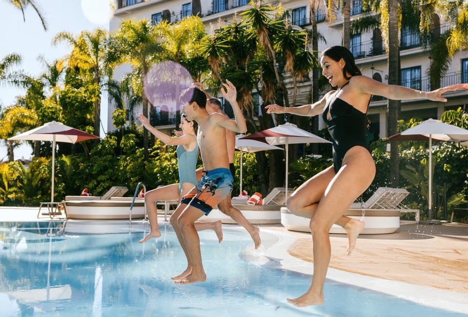 Swimming pool, Family