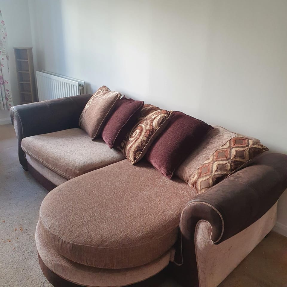 Spacious 2-Bedroom Ground Floor Flat with 2 Double Beds, Sleeps 4 in Central Aberdeen Apartment in Aberdeen