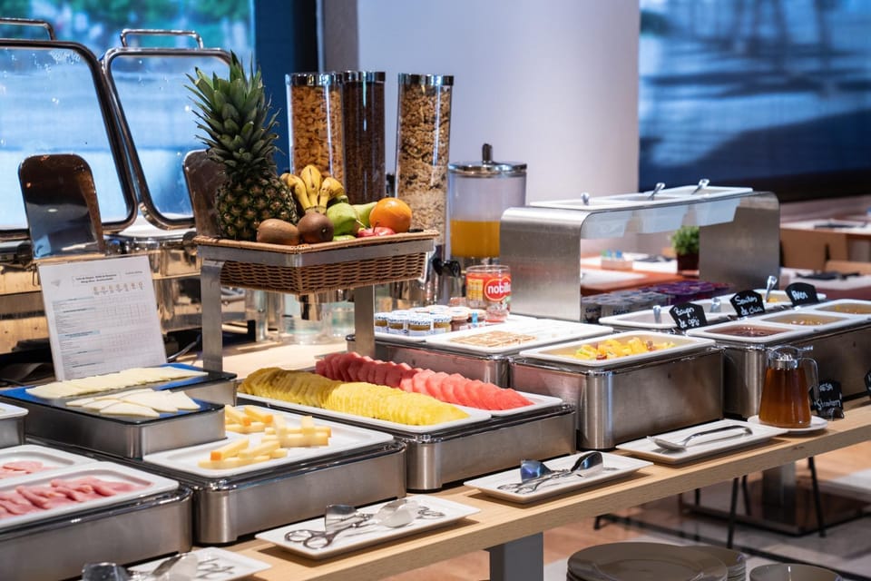 Buffet breakfast