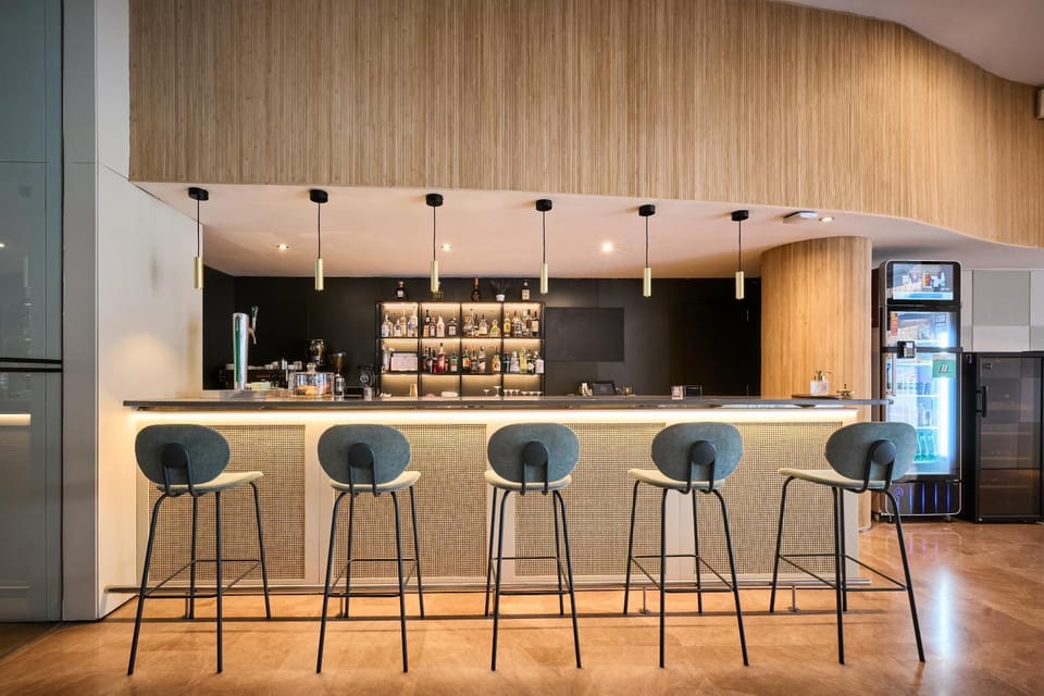 Lounge or bar