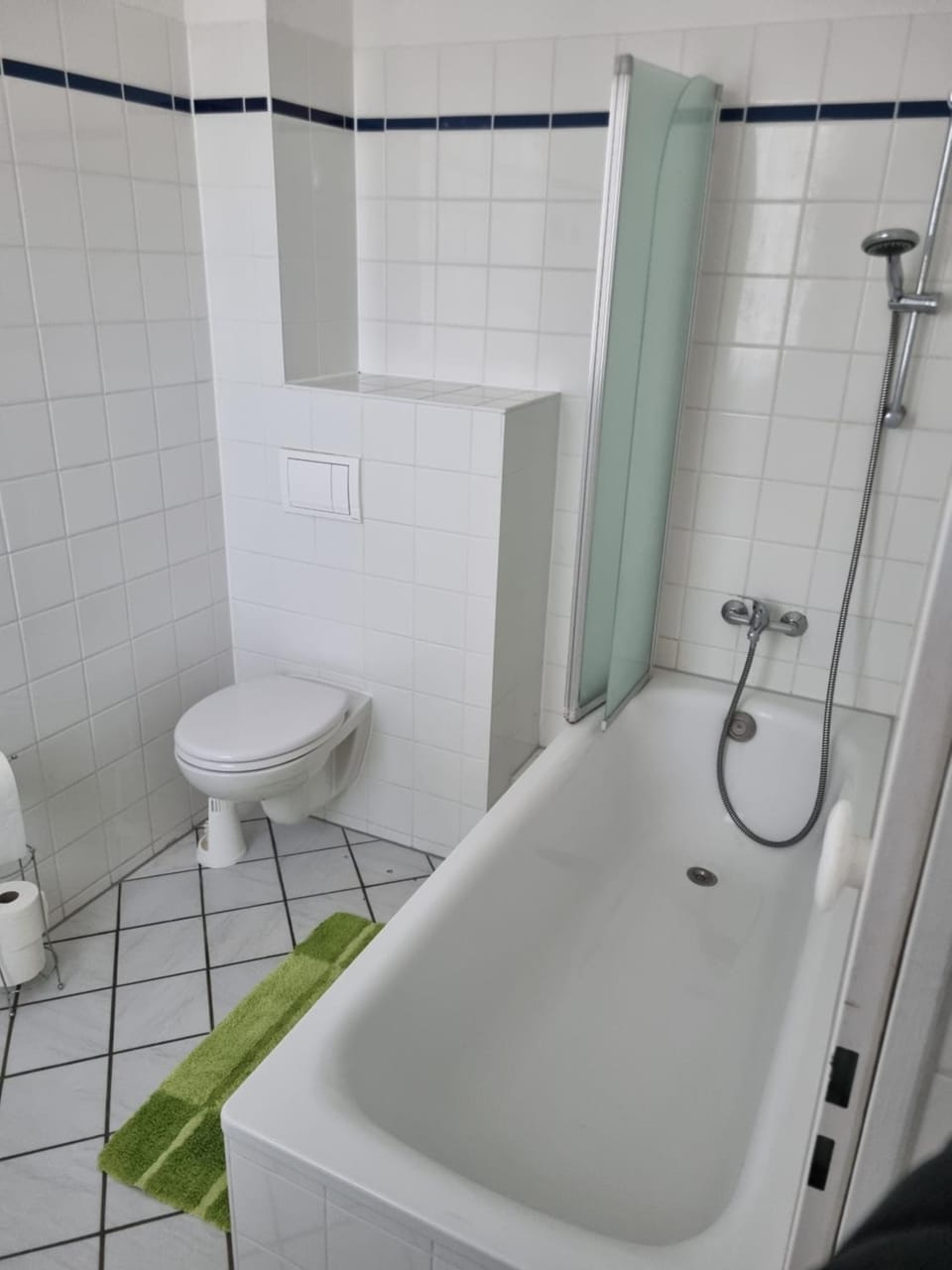 Bathroom, Bath