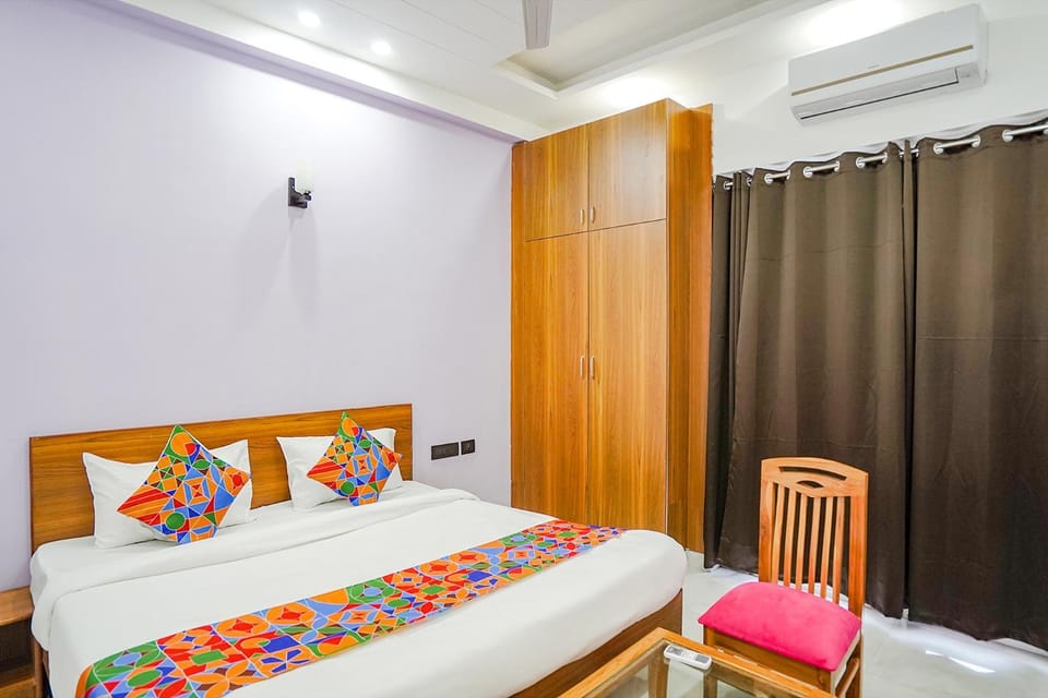 Bed, Bedroom, wardrobe, air conditioner