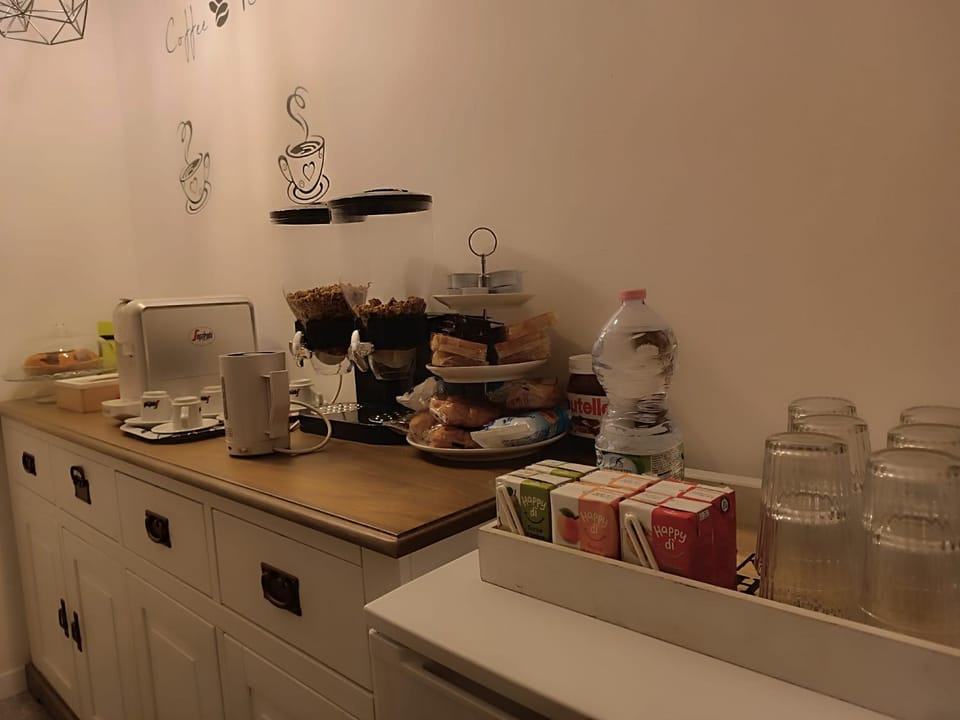 Coffee/tea facilities