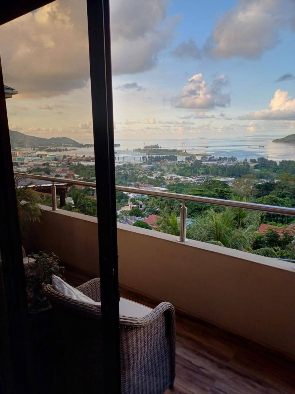 View (from property/room), Balcony/Terrace, Sea view