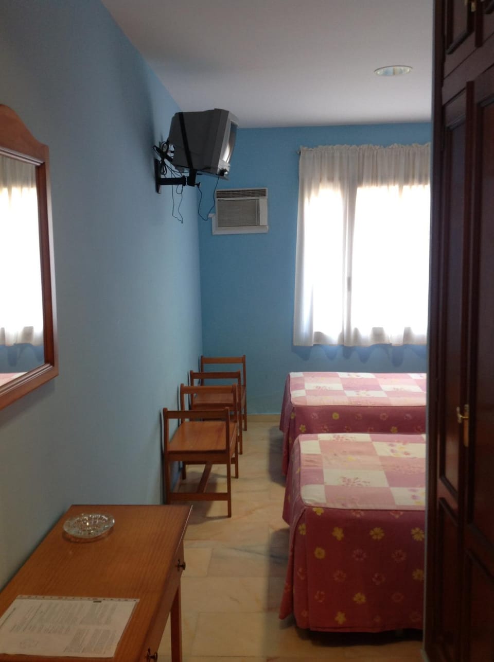 Hostal Los Amigos Bed and Breakfast in Extremadura, Spain