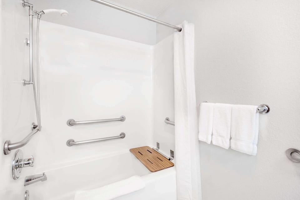Bathroom, Photo of the whole room, On site, ADAM