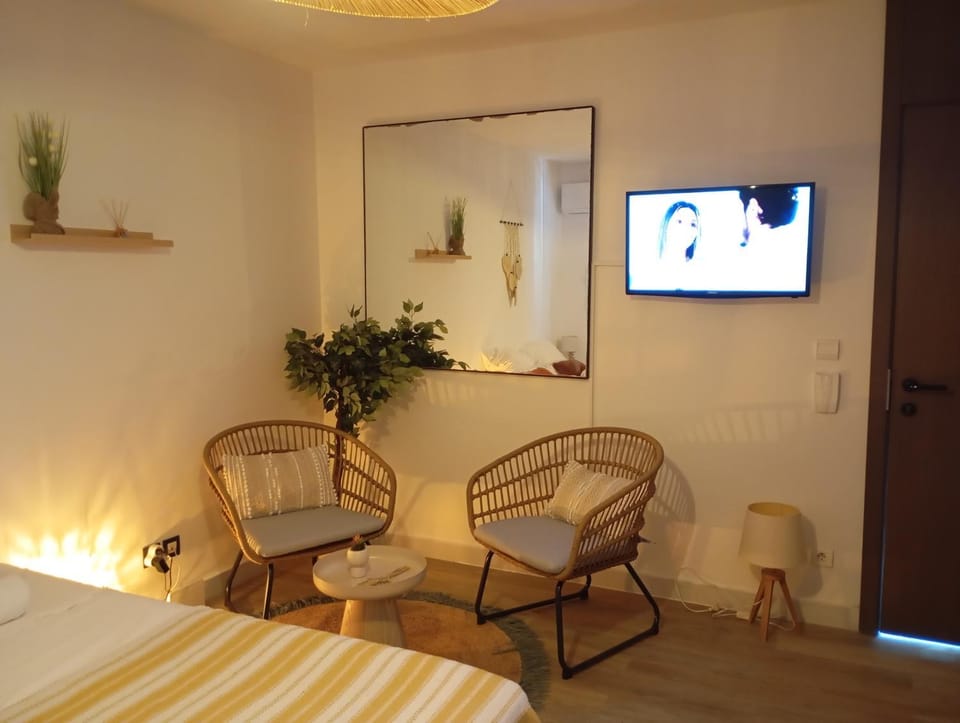 TV and multimedia, Photo of the whole room