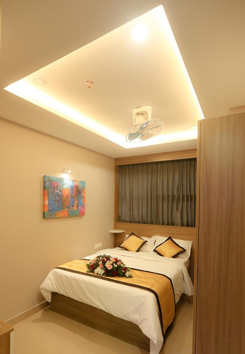 Bed, Photo of the whole room, Bedroom, air conditioner