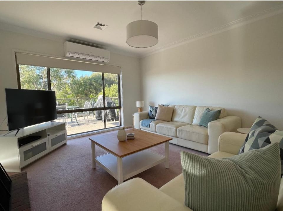 BEAUTIFUL BAY VIEWS House in Dromana