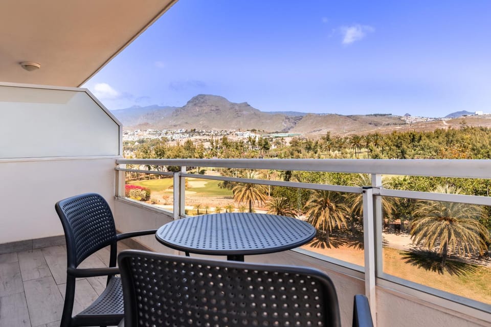 Day, Natural landscape, View (from property/room), Balcony/Terrace, Mountain view