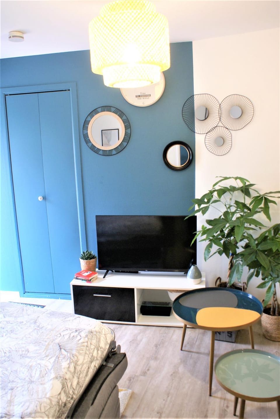 Communal lounge/ TV room, TV and multimedia, Living room