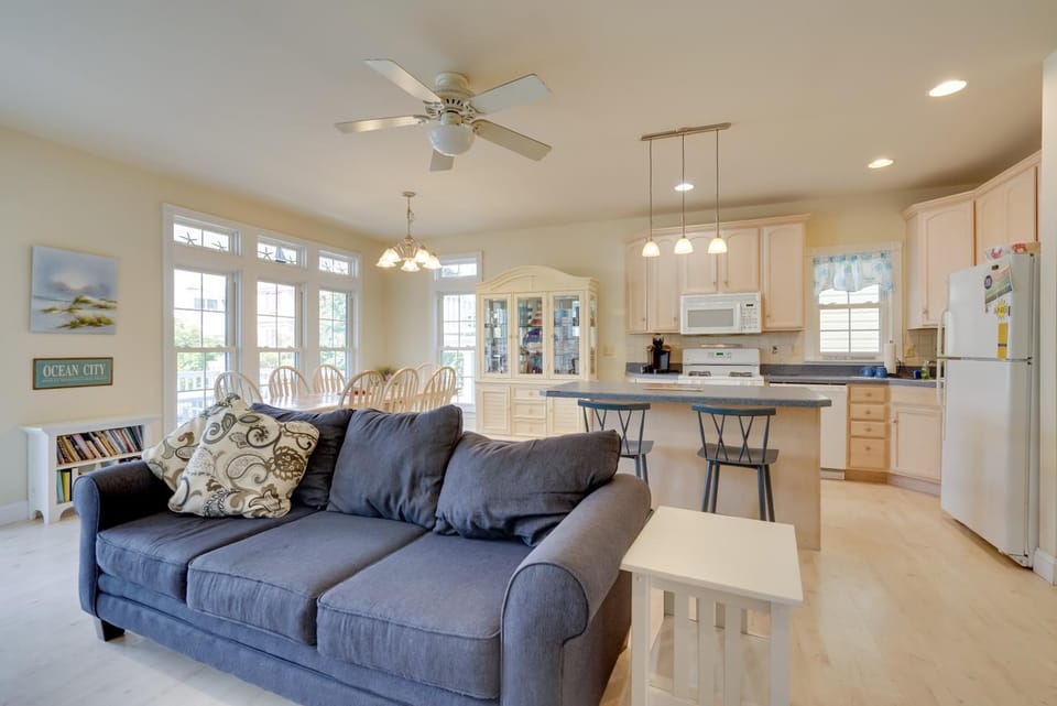 Sunny Ocean City Retreat ~ Qtr-Mi to Beach! House in Ocean City