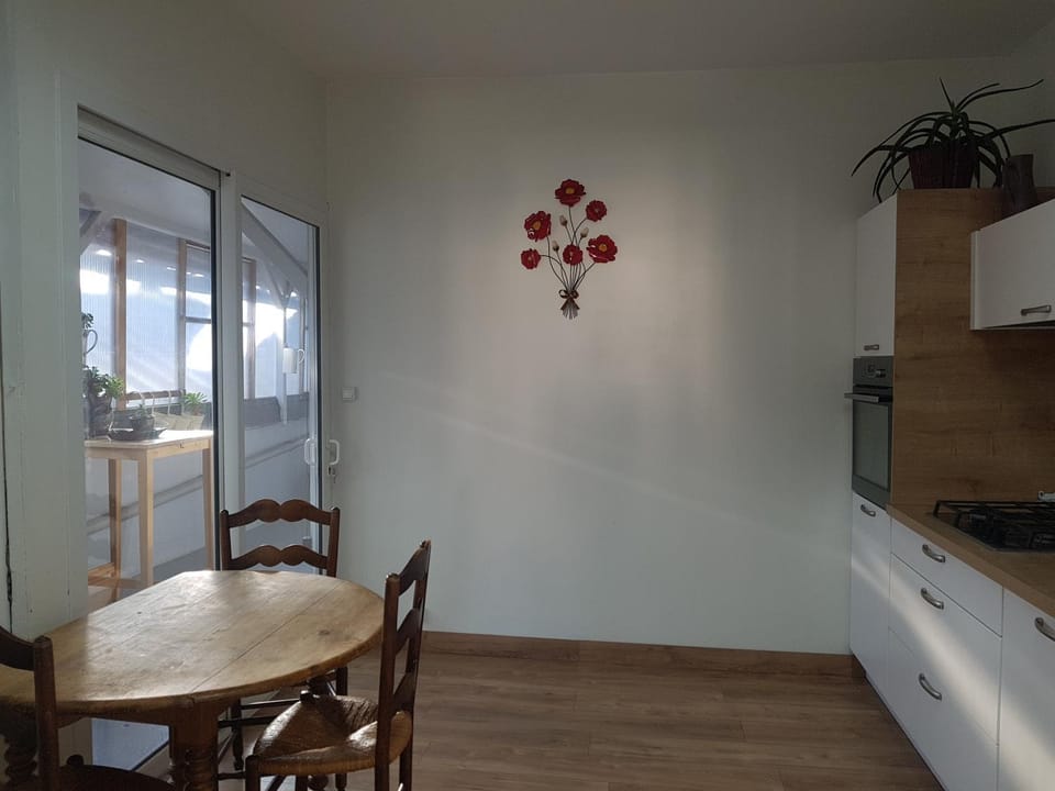 Le garage Apartment in Étretat