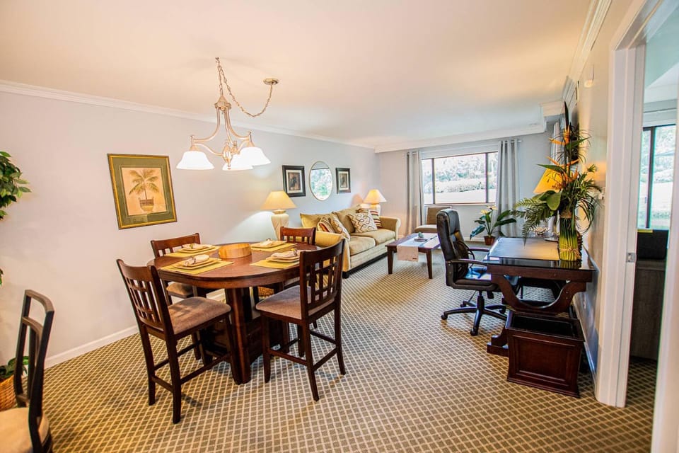 Golf & Tennis Community - Mill Pond Breeze House in Wesley Chapel