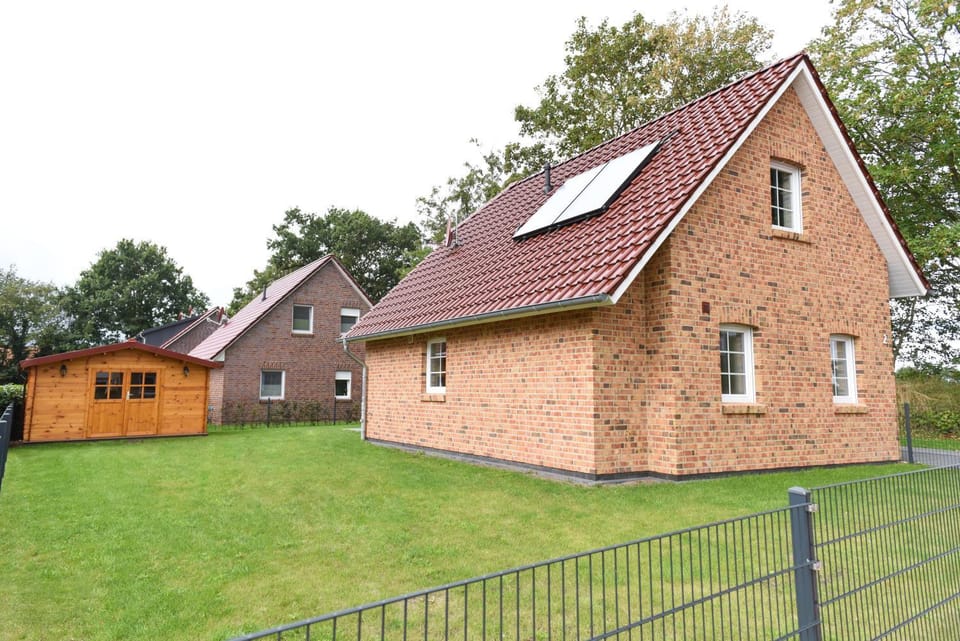 Ferienhaus Maja am See House in Aurich